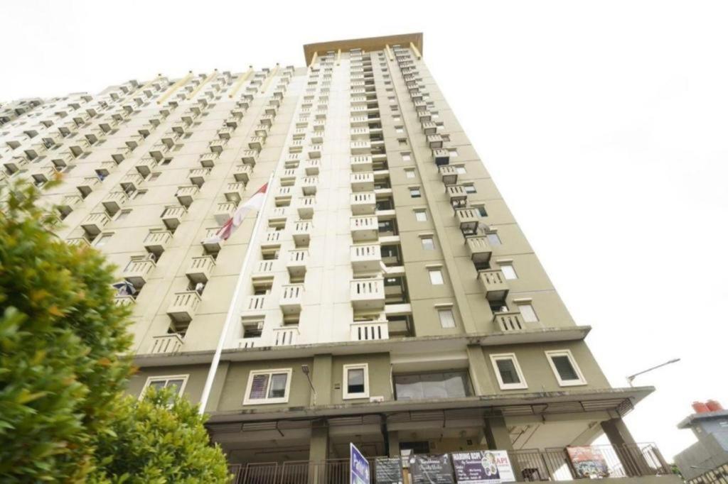 Hotel Oyo 93545 Gateway Cicadas By Barbie Bandung
